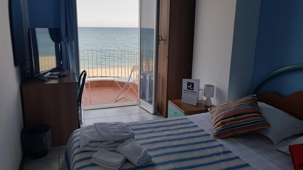 Hotel Ristorante La Scogliera - Nuova Gestione Piraino Eksteriør billede